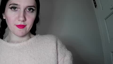 Isabella online show from February 2025 10:43:02 PM