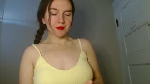 Isabella online show from January 2026 08:44:01 PM