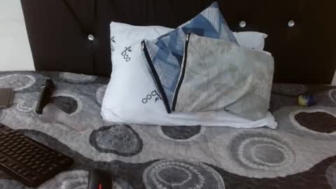 Snapshot of bigbootyshaz chatting on December 2024 01:27:02 PM Bigbootyshaz online show from December 2024 01:27:02 PM