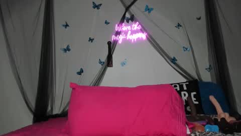 bigbuttsarena online show from January 2025 06:54:02 PM