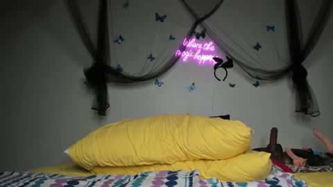 bigbuttsarena online show from February 2025 07:38:01 PM