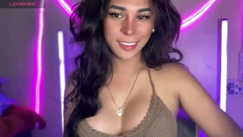 queen amanda online show from May 2026 03:46:02 AM