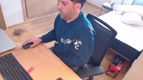 Snapshot of bigcok35spain chatting on February 2026 12:12:01 PM bigcok35spain online show from February 2026 12:12:01 PM