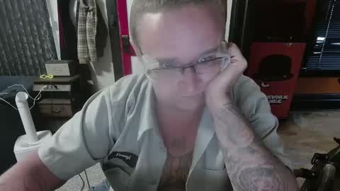 Darryl online show from October 2025 12:35:02 PM