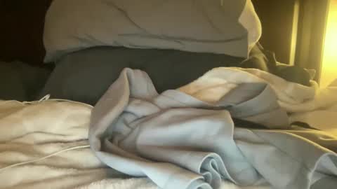 Biggiesnake online show from October 2025 05:14:01 AM