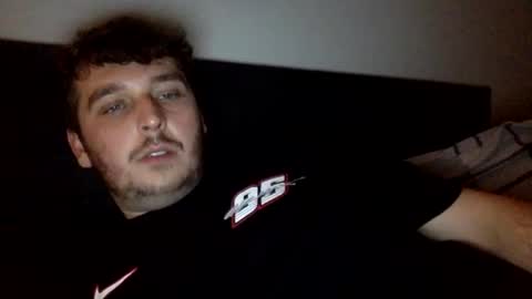 Snapshot of bigleeee9 chatting on November 2025 01:17:02 AM bigleeee9 online show from November 2025 01:17:02 AM