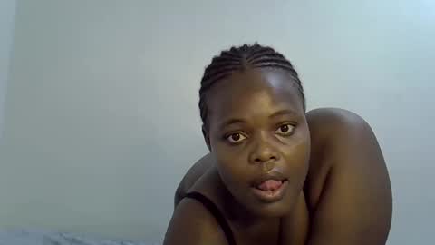 Snapshot of bigmama807715 chatting on February 2026 09:32:02 AM bigmama807715 online show from February 2026 09:32:02 AM