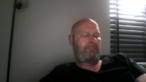Snapshot of bigmike3339 chatting on October 2025 09:57:02 AM bigmike3339 online show from October 2025 09:57:02 AM