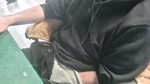 bigpeepdude online show from November 2025 08:32:01 PM