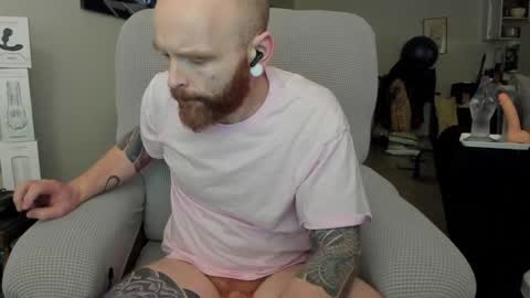 Snapshot of bigseanxoxo chatting on February 2025 11:13:02 PM Sean pronounced Shon online show from February 2025 11:13:02 PM