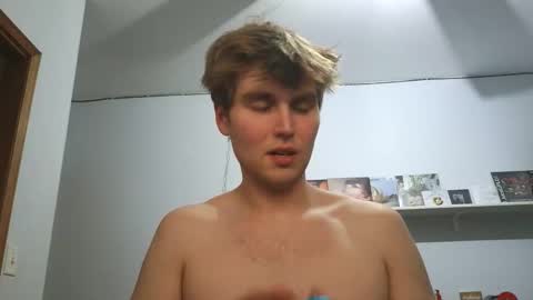 Snapshot of bigskinnyboyshh chatting on May 2026 10:27:02 PM bigskinnyboyshh online show from May 2026 10:27:02 PM