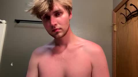 Snapshot of bigskinnyboyshh chatting on June 2026 01:07:02 AM bigskinnyboyshh online show from June 2026 01:07:02 AM