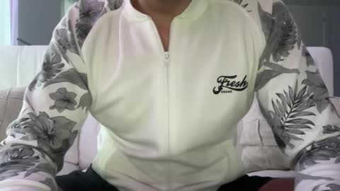 Snapshot of bigsong78 chatting on January 2026 07:10:02 AM BigHardCock horny Balearic Islands online show from January 2026 07:10:02 AM