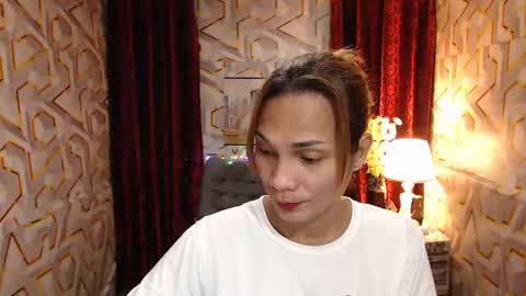 sophia online show from November 2025 11:33:02 AM