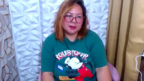 Snapshot of bigtitshotmom chatting on January 2025 07:31:02 AM MARJ online show from January 2025 07:31:02 AM