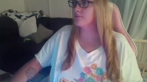 Mountain Mama online show from October 2025 12:41:02 AM