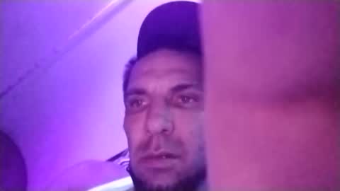 Snapshot of bigwalkdog420 chatting on December 2024 03:08:01 AM bigwalkdog420 online show from December 2024 03:08:01 AM