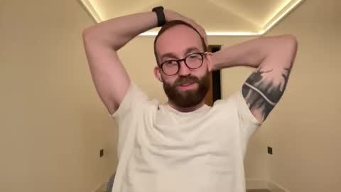 bigymdaddy online show from April 2026 09:12:01 PM