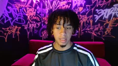 Sebas online show from November 2025 03:05:02 PM