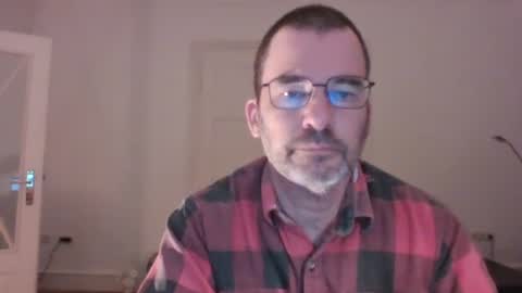 bikertom1988 online show from March 2025 05:43:02 PM