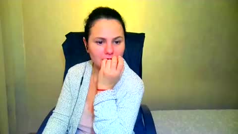 DOM NIKA online show from February 2025 10:50:01 PM