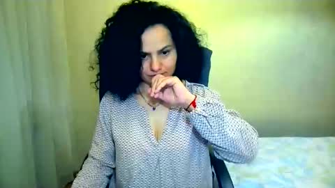 Snapshot of bililay chatting on March 2026 09:51:01 PM DOM NIKA online show from March 2026 09:51:01 PM