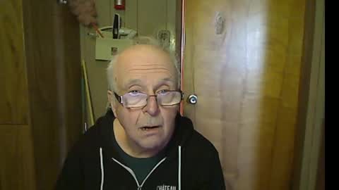 Snapshot of bill_25061 chatting on February 2026 06:01:02 PM bill_25061 online show from February 2026 06:01:02 PM