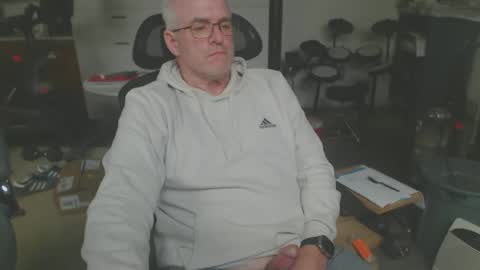 Snapshot of billp750876 chatting on April 2026 02:48:02 PM billp750876 online show from April 2026 02:48:02 PM