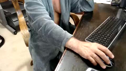 Snapshot of billy471 chatting on April 2026 05:15:02 PM billy471 online show from April 2026 05:15:02 PM