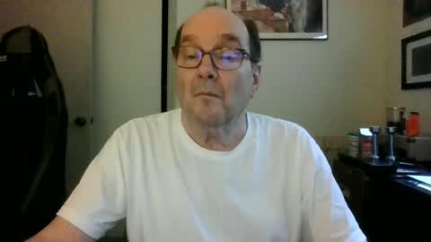 Snapshot of bink195234 chatting on June 2026 06:10:02 PM Bink195234 online show from June 2026 06:10:02 PM