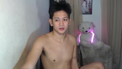 alex online show from December 2025 08:47:01 PM