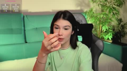 Julia online show from October 2025 06:13:02 AM