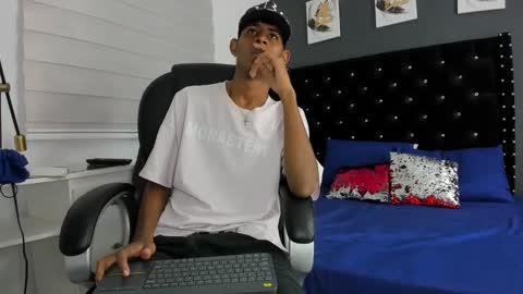 boy online show from February 2025 02:09:02 AM