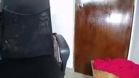 Snapshot of black_diamond_t chatting on February 2025 02:16:01 PM Black Diamond online show from February 2025 02:16:01 PM