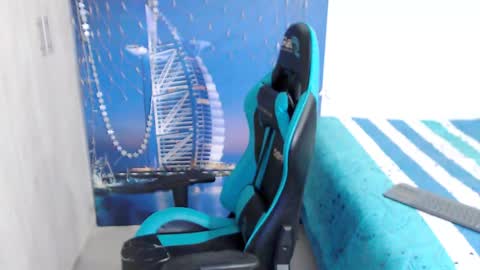 Black online show from January 2025 12:08:01 PM