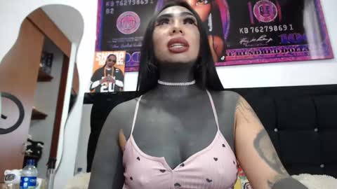 Snapshot of black_eyestattoo chatting on January 2025 10:08:02 PM karenth soto online show from January 2025 10:08:02 PM