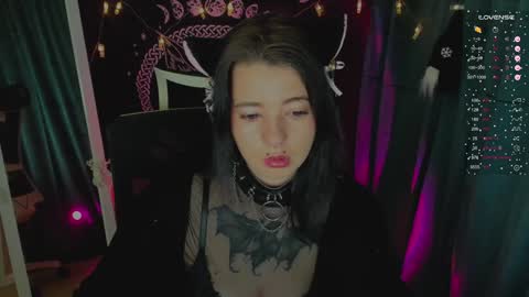  Black Kittie    Wednesday - 1300 - 1900 GMT help me get 100 thumbs up online show from December 2024 01:43:02 PM