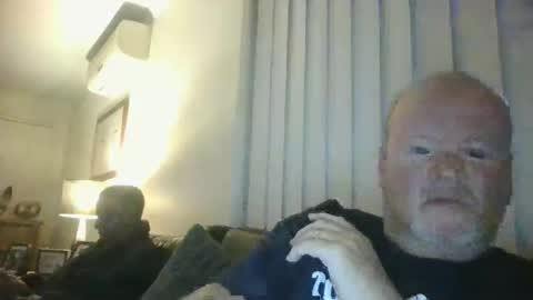 Snapshot of black_n_white4 chatting on February 2025 09:28:01 AM black_n_white4 online show from February 2025 09:28:01 AM