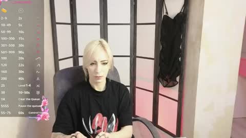 Emily online show from April 2026 08:28:01 AM