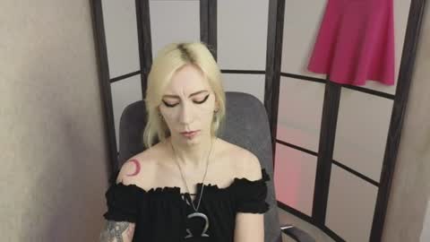 Snapshot of black_orchides chatting on June 2026 08:23:02 AM Emily online show from June 2026 08:23:02 AM