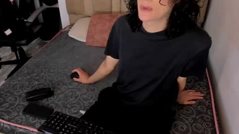 B L A C K  R O S E  online show from May 2026 11:29:02 AM