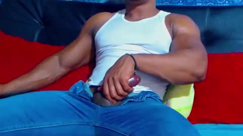 duglas online show from December 2024 06:53:02 PM