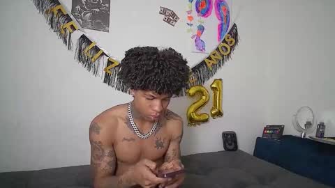 black_tentationx online show from December 2025 01:42:01 PM