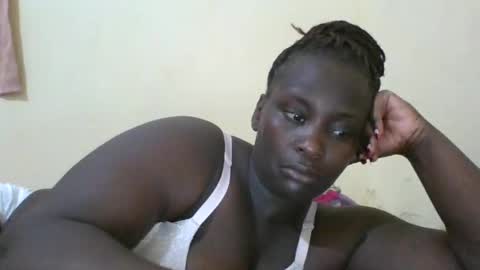 Snapshot of blackbeauty002 chatting on March 2026 05:35:01 AM PACIFICA online show from March 2026 05:35:01 AM