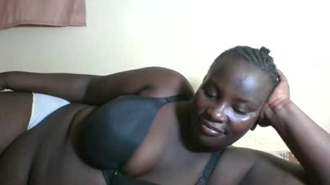 Snapshot of blackbeauty002 chatting on April 2026 01:03:01 AM PACIFICA online show from April 2026 01:03:01 AM