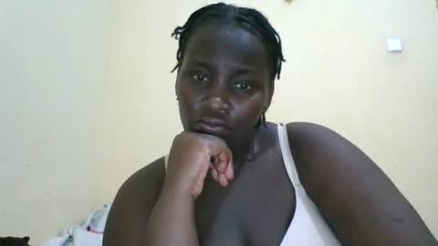 Snapshot of blackbeauty002 chatting on May 2026 09:45:02 PM PACIFICA online show from May 2026 09:45:02 PM