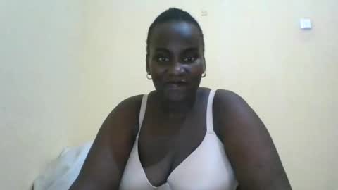Snapshot of blackbeauty002 chatting on May 2026 08:05:01 PM PACIFICA online show from May 2026 08:05:01 PM