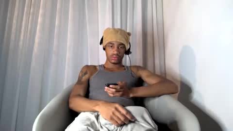Snapshot of blackbulltitus chatting on October 2025 01:20:02 AM BlackBullTitus online show from October 2025 01:20:02 AM