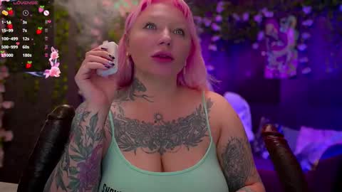 Alice online show from October 2025 07:01:02 PM