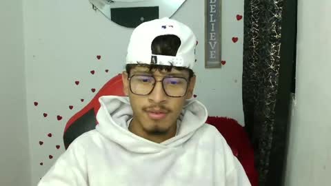 Snapshot of blackfox_desire chatting on May 2026 06:03:01 PM mateo online show from May 2026 06:03:01 PM